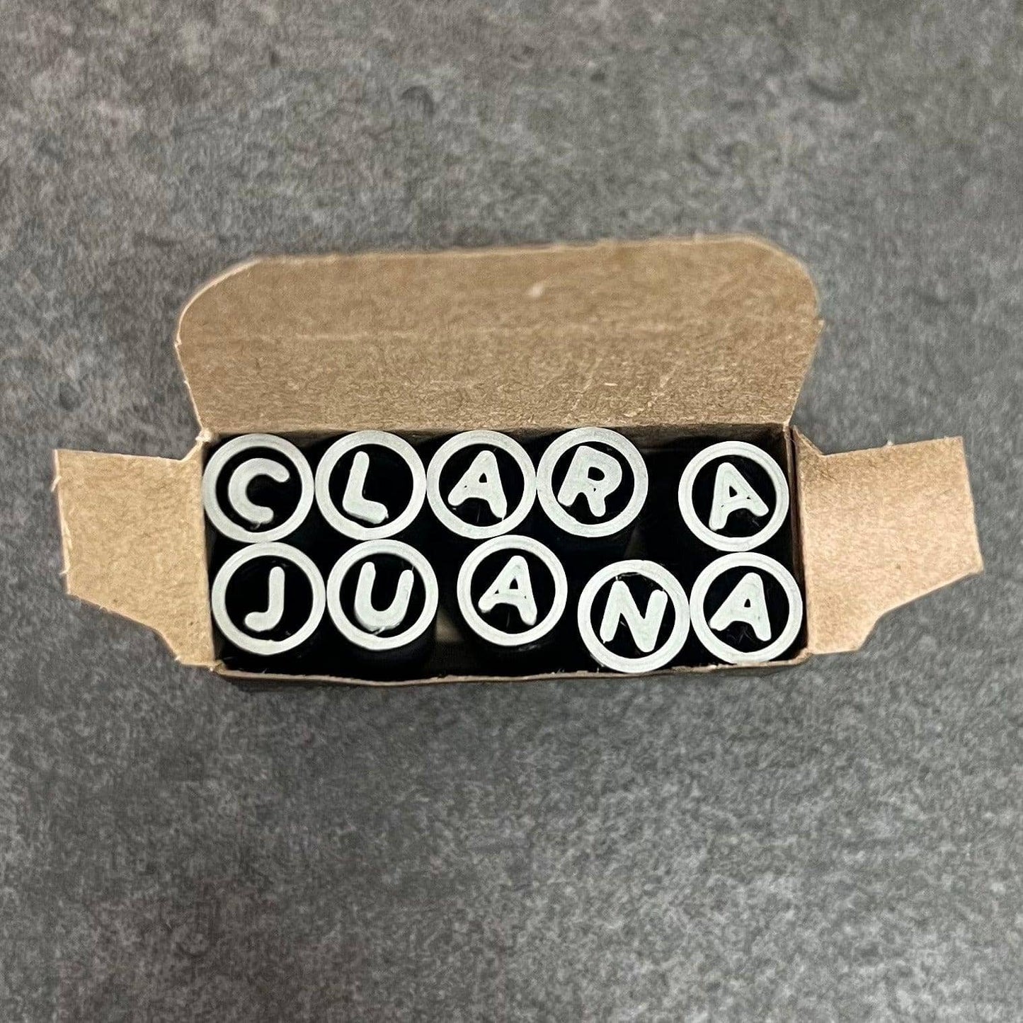 10BOX LETTERS JANOFILTERS